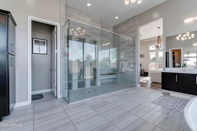 Building Photo - 5760 S Huachuca Way