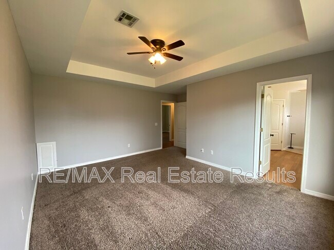 Building Photo - 1601 S 24th Pl