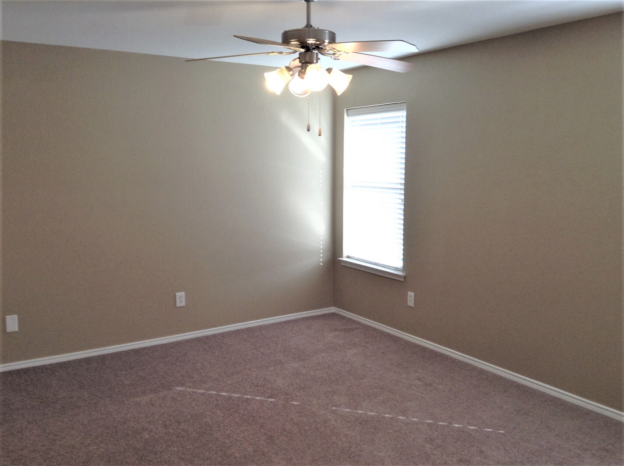 Building Photo - 308 Lake Travis Dr