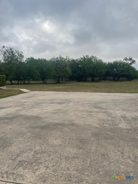Building Photo - 510 Kellys Way