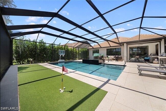 Building Photo - 7052 Live Oak Dr