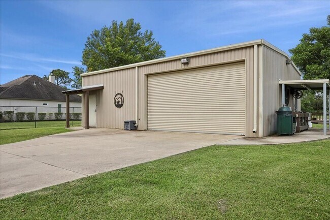 Building Photo - 11354 Nona Dr