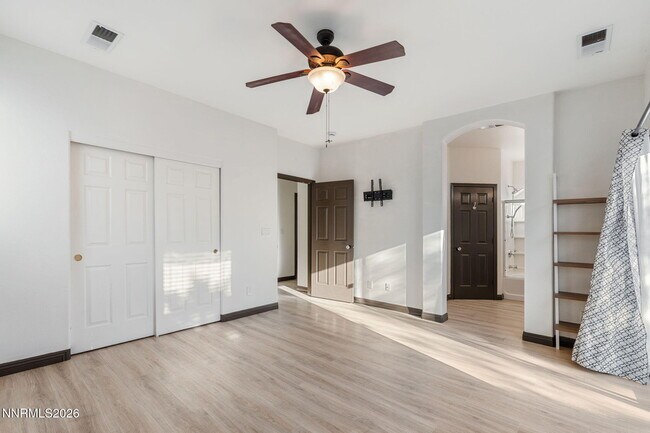 Building Photo - 10235 Lucente Way