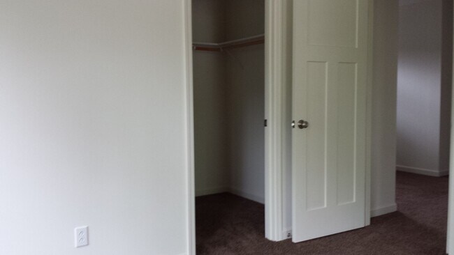 Building Photo - 708 S Henderson St