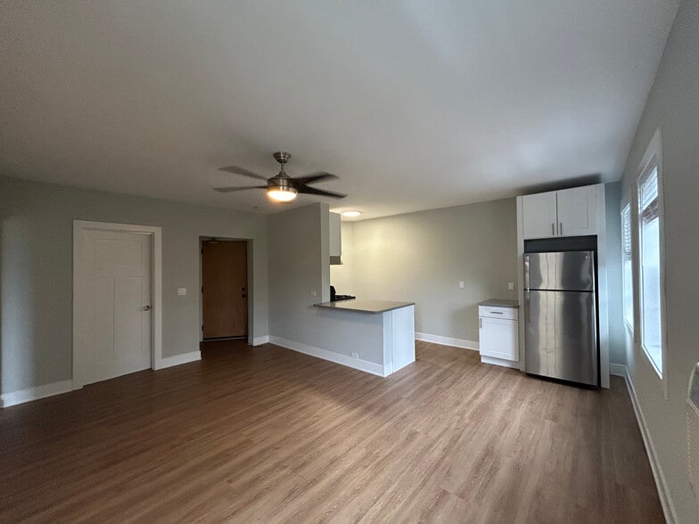 Building Photo - 730 Judson Ave