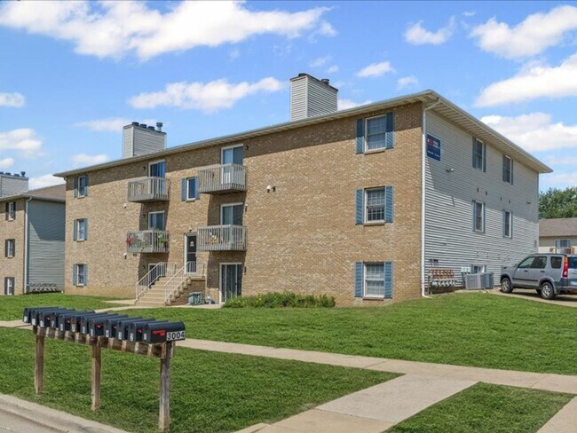 Interior Photo - 3004 Clearwater Ave