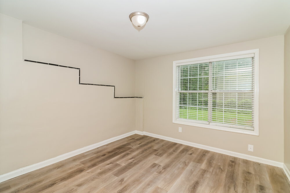 Building Photo - 2840 Ivanhoe Ln