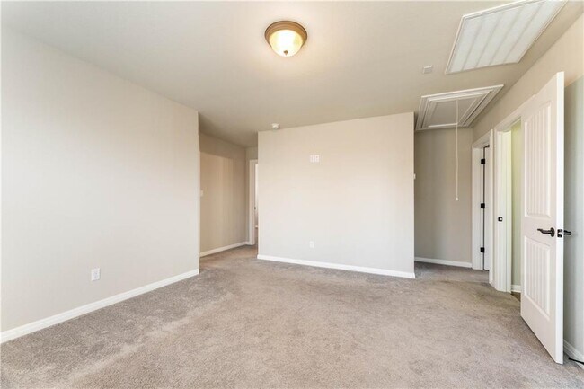Building Photo - 5413 Traviston Dr