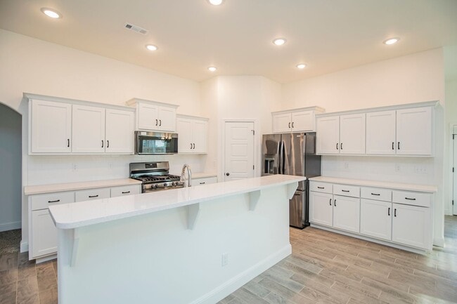 Building Photo - ***1021 Pink Lady Place***