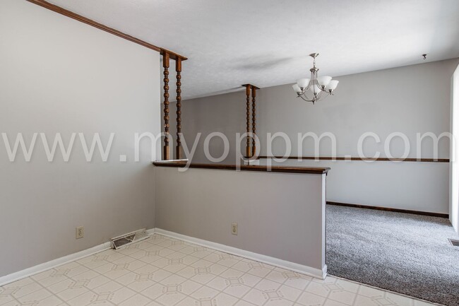 Building Photo - Beautiful 3 Bedroom / 2.5 Bath | 120th and...