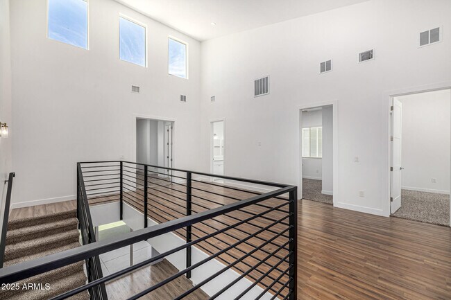 Building Photo - 6610 N 16th St