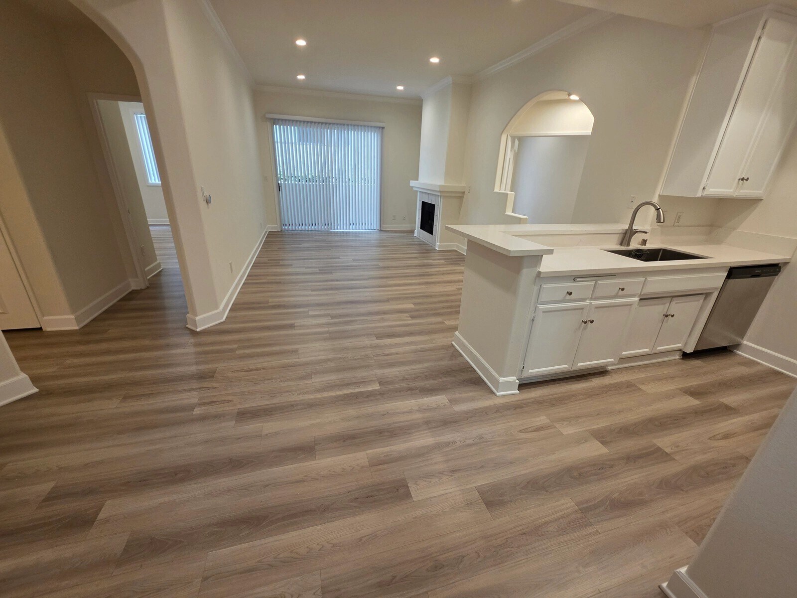 Building Photo - 2669 S Barrington Ave