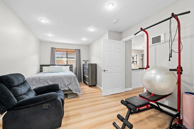 Building Photo - 3140 Midway Dr