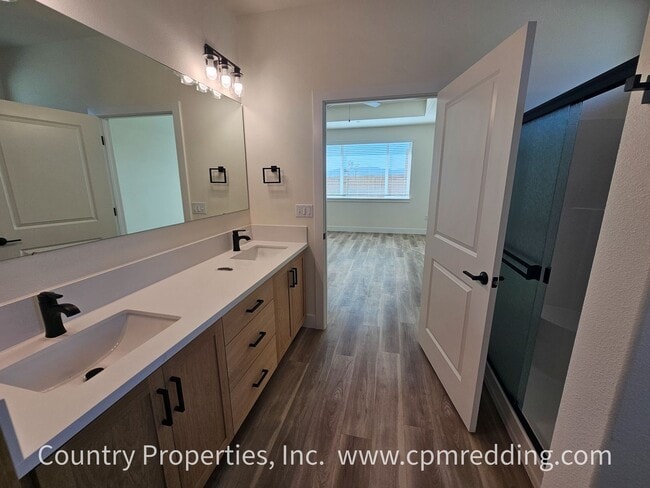 Building Photo - Stunning Brand New 4-Bedroom House in Rive...