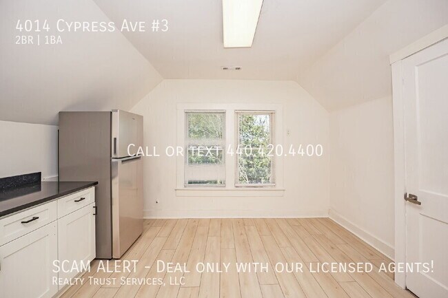 Building Photo - 4014 Cypress Ave