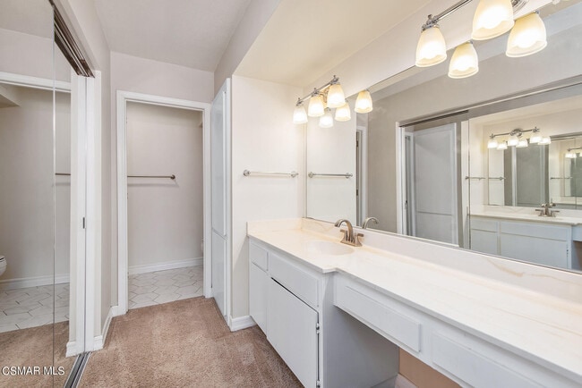 Building Photo - 1520 Redwood Cir