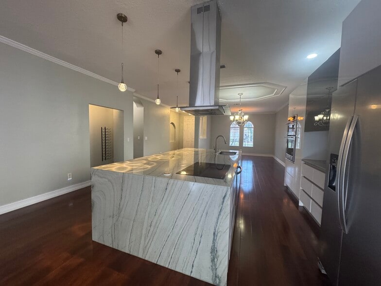 Building Photo - 11745 Via Lucerna Cir