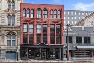 Building Photo - 534 N Water St