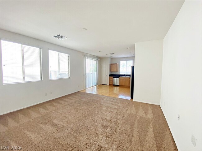 Building Photo - 682 Homewillow Ave