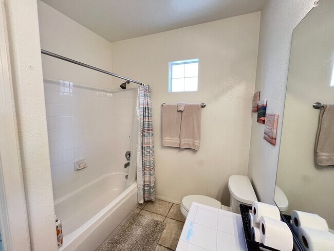 Building Photo - Summerlin Fully Furnished Condo on Golf Course!