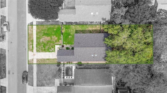 Building Photo - 9785 Piney Point Cir