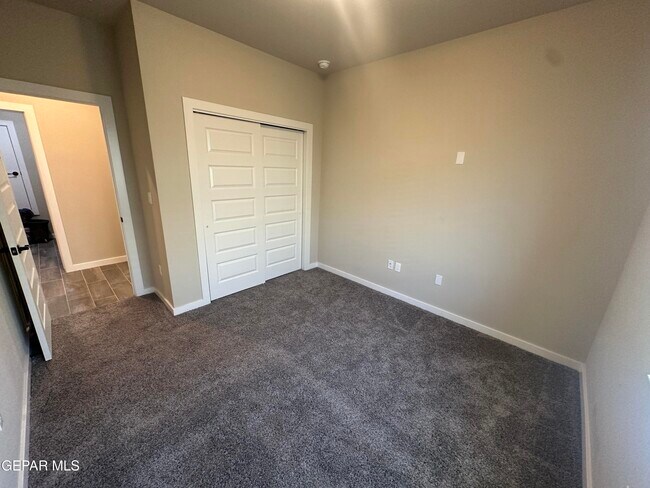 Building Photo - 12637 Viendo Norte Dr