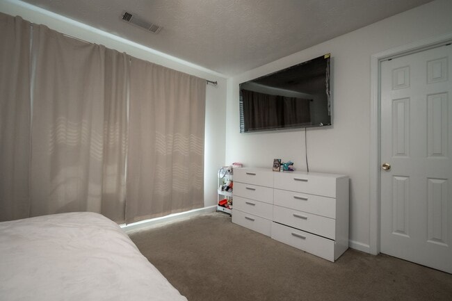 Building Photo - 213 Sidney Lanier Ave