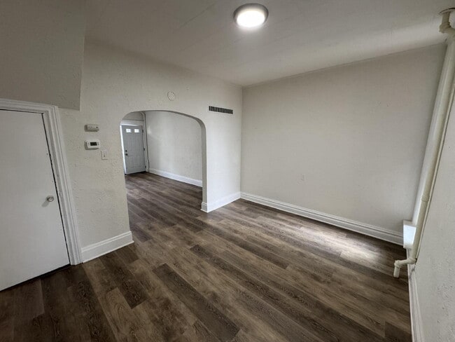 Building Photo - 1615 Naudain St