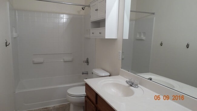 Building Photo - 2681 Calmwater Dr