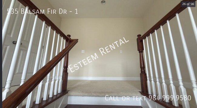 Building Photo - 535 Balsam Fir Dr