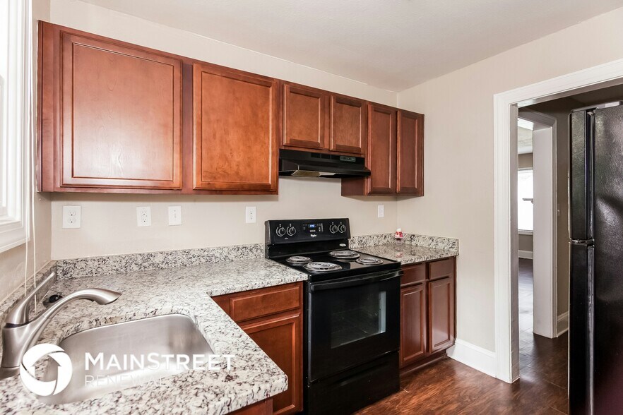 Building Photo - 1308 Camp Greene St