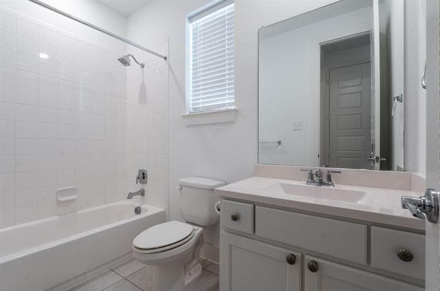 Building Photo - 2521 Elm Pl