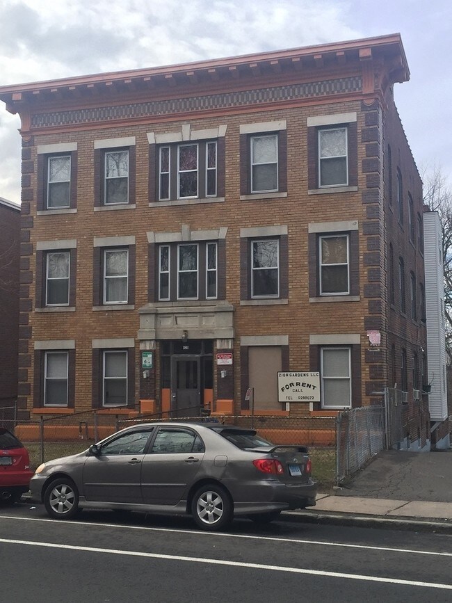 Building Photo - SBM 425 LLC