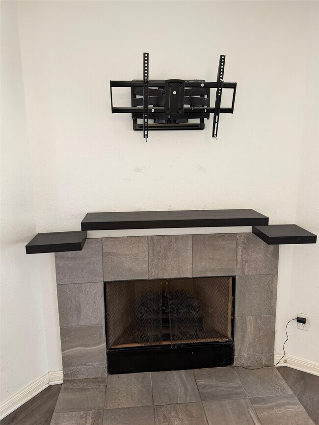 Building Photo - 3600 Jeanetta St