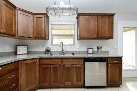 Building Photo - 5233 Stone Crest Dr