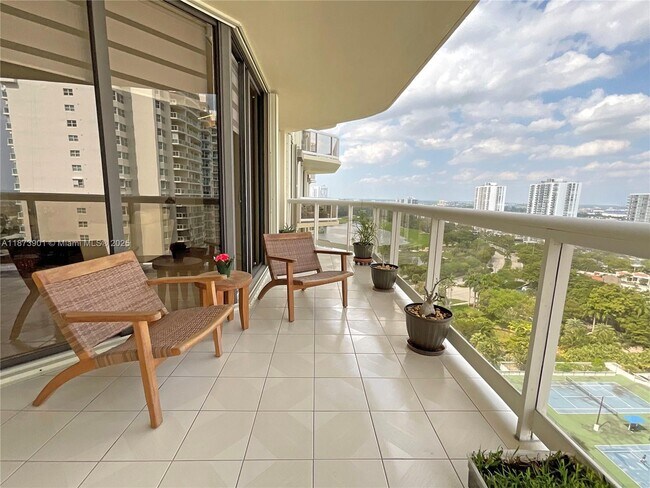 Building Photo - 20191 E Country Club Dr