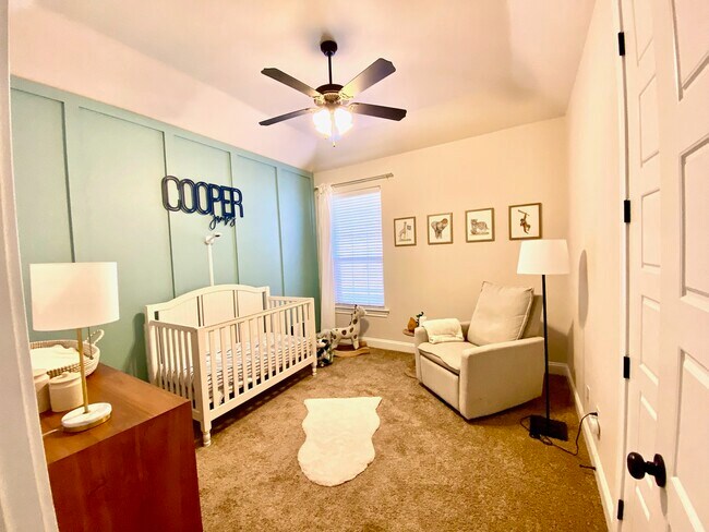 Building Photo - 1215 Desert Rose Dr