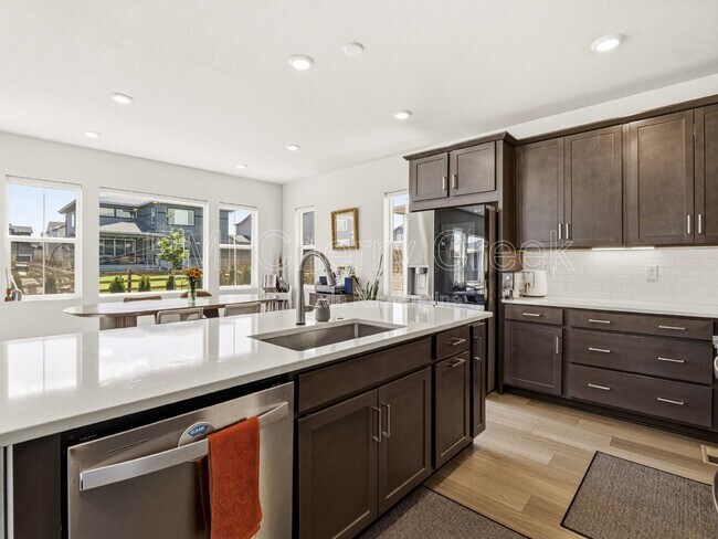 Building Photo - 3424 N Grand Baker Ct
