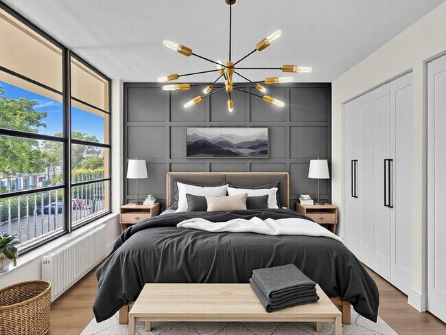 Building Photo - 21 Royal Palm Way