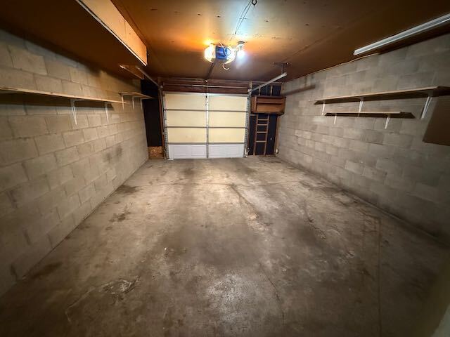 Building Photo - Duplex in Peoria