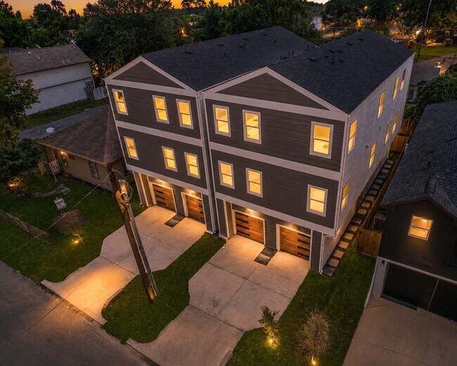 Building Photo - 6530 Tuskegee St