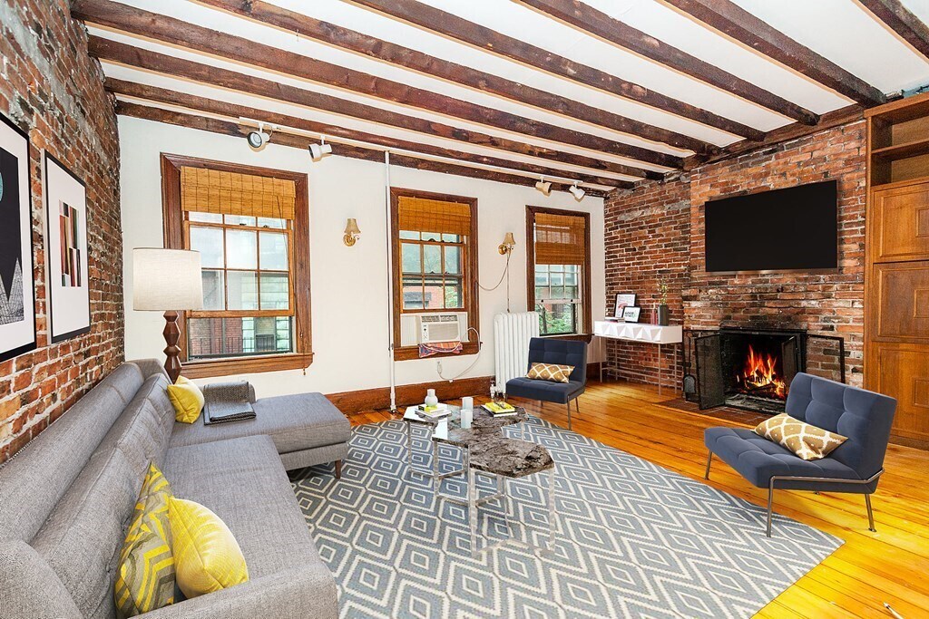 Building Photo - 29 Myrtle St