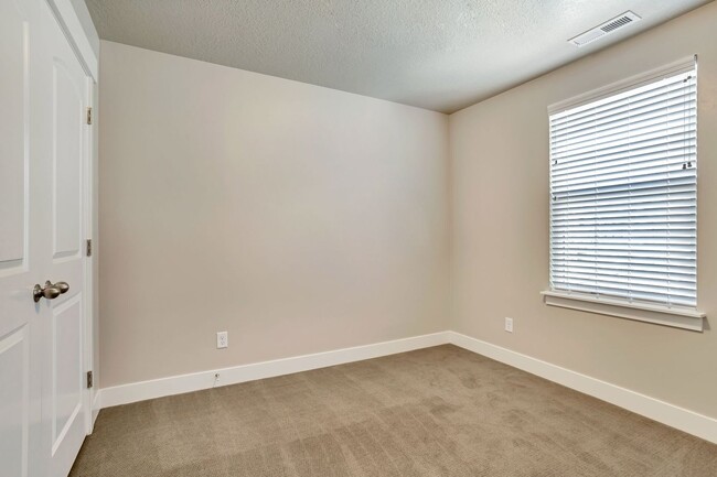 Building Photo - Great Lehi Townhome