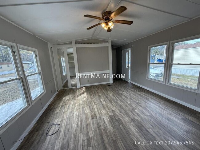 Building Photo - 799 Stillwater Ave