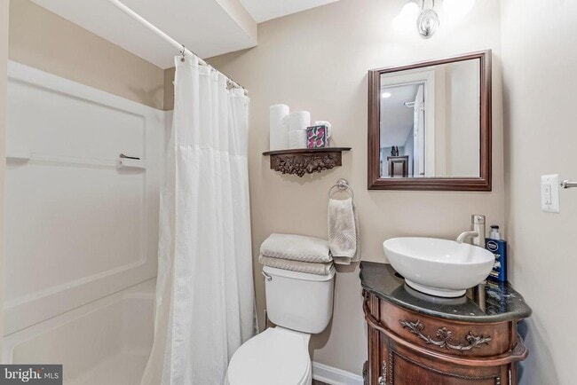 Building Photo - 12918 Framingham Ct