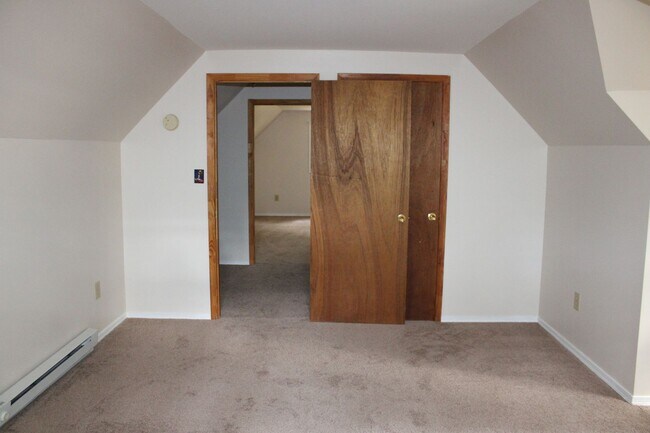 Building Photo - 11784 White Oak Rd