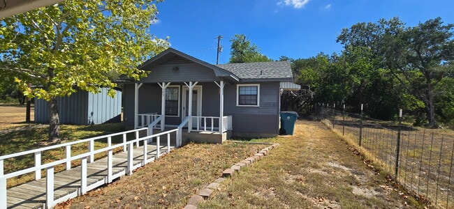 Building Photo - 591 Bosque Bend Ln