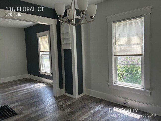 Building Photo - 118 Floral Ct