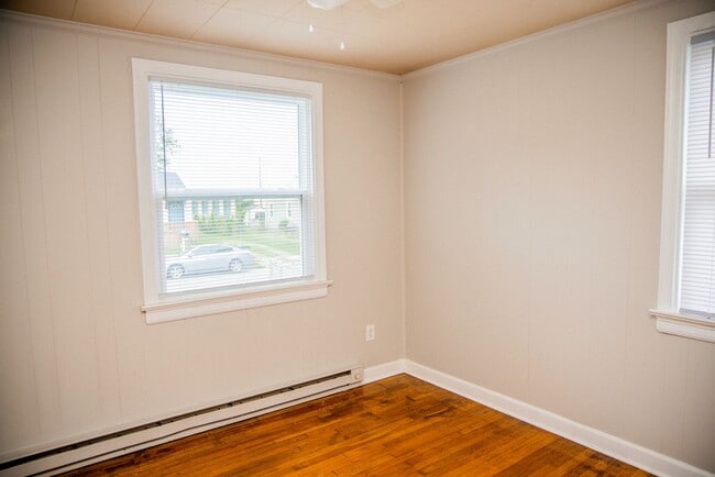 Building Photo - Newly Renovated 1/2 Off 1st Month!