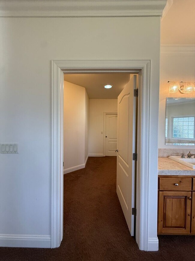 Building Photo - Beautiful Orcutt Custom Home in Solomon Estates on Approx One Acre